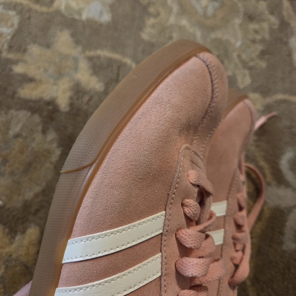 Adidas Women's Blush Pink Sneakers Sz 11 - Picture 7 of 9